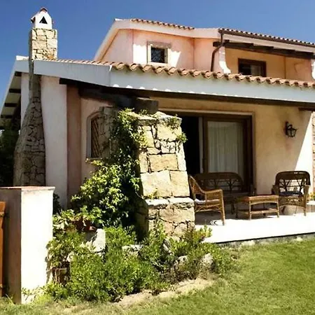 Sleeps 8 Pool Air Con Wifi * Arzachena