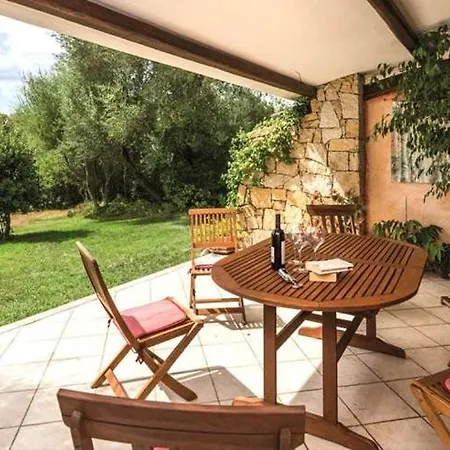 Sleeps 8 Pool Air Con Wifi * Arzachena